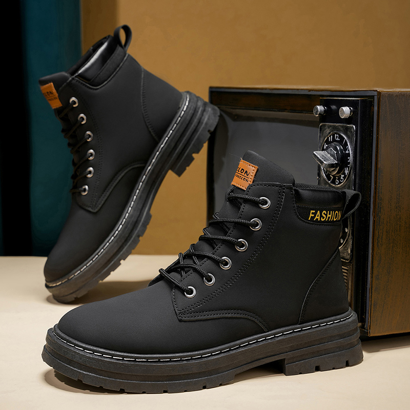 Mens Accessories Style - أحذية رجالية كلاسيكية جديدة موديل 2025