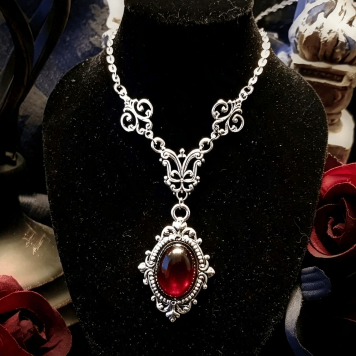 قلادة كاميو على شكل مصاص دماء، - مراجعة Men'S Vampire Accessories وسعره