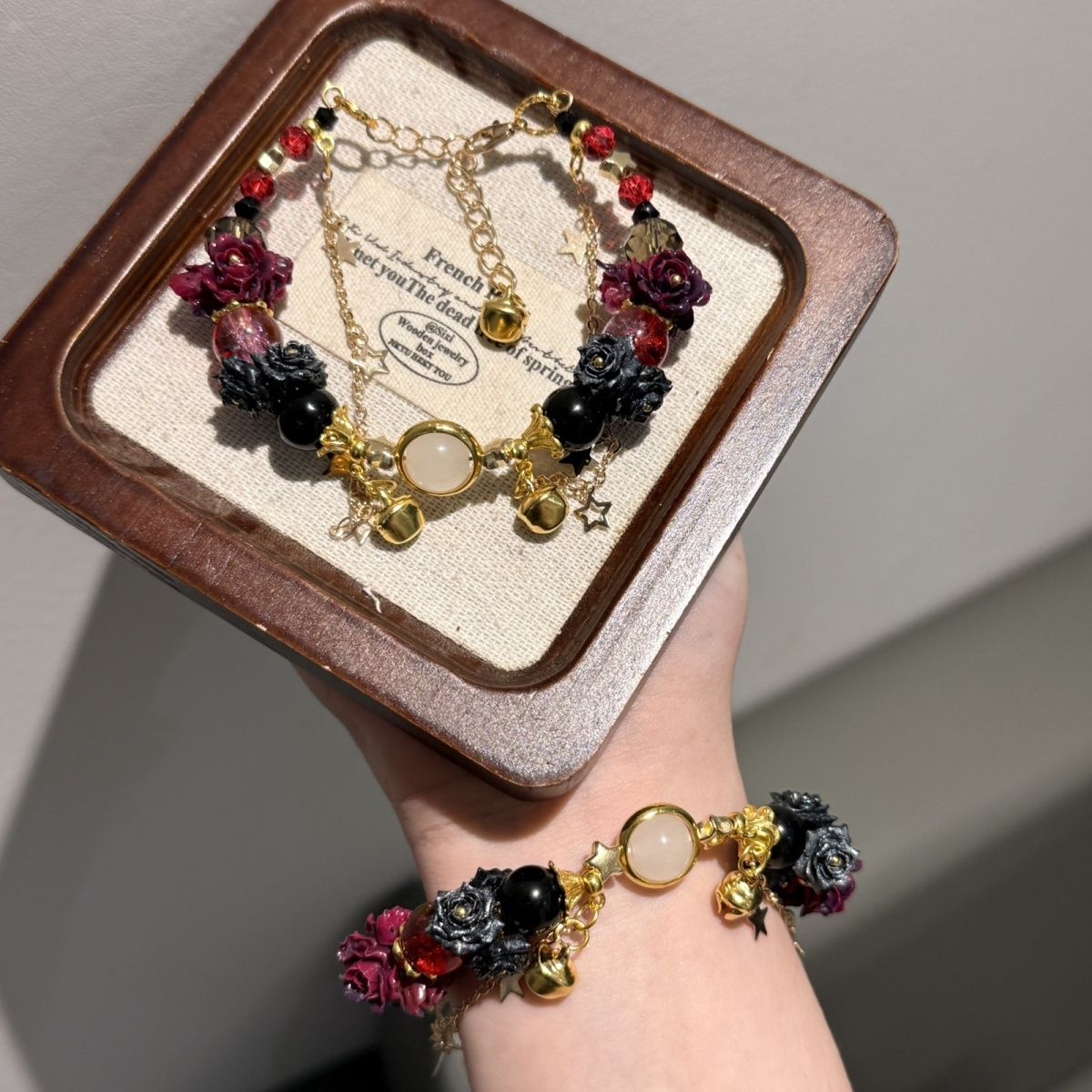 أساور نسائية مرصعة بالخرز بتصم - مراجعة Bead Bracelet Men وسعره