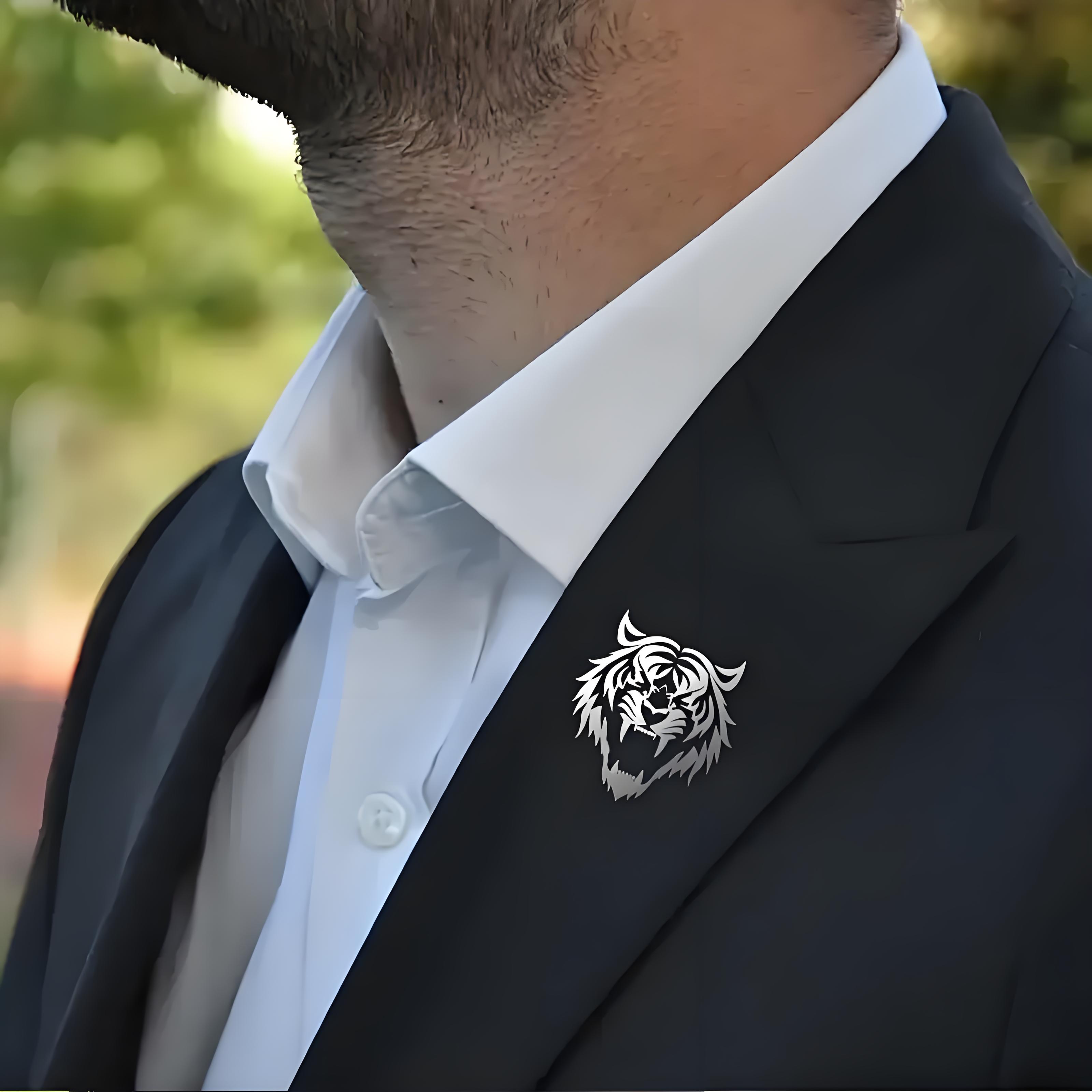 دبوس طية صدر السترة برأس النمر - مراجعة Men Accessories Gift Set وسعره